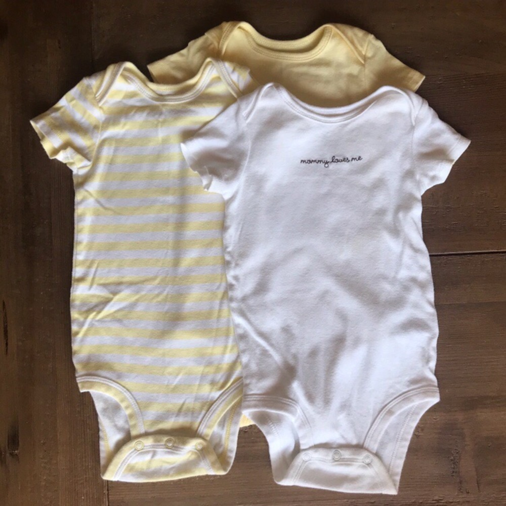 Carter’s baby onesie bundle 12months